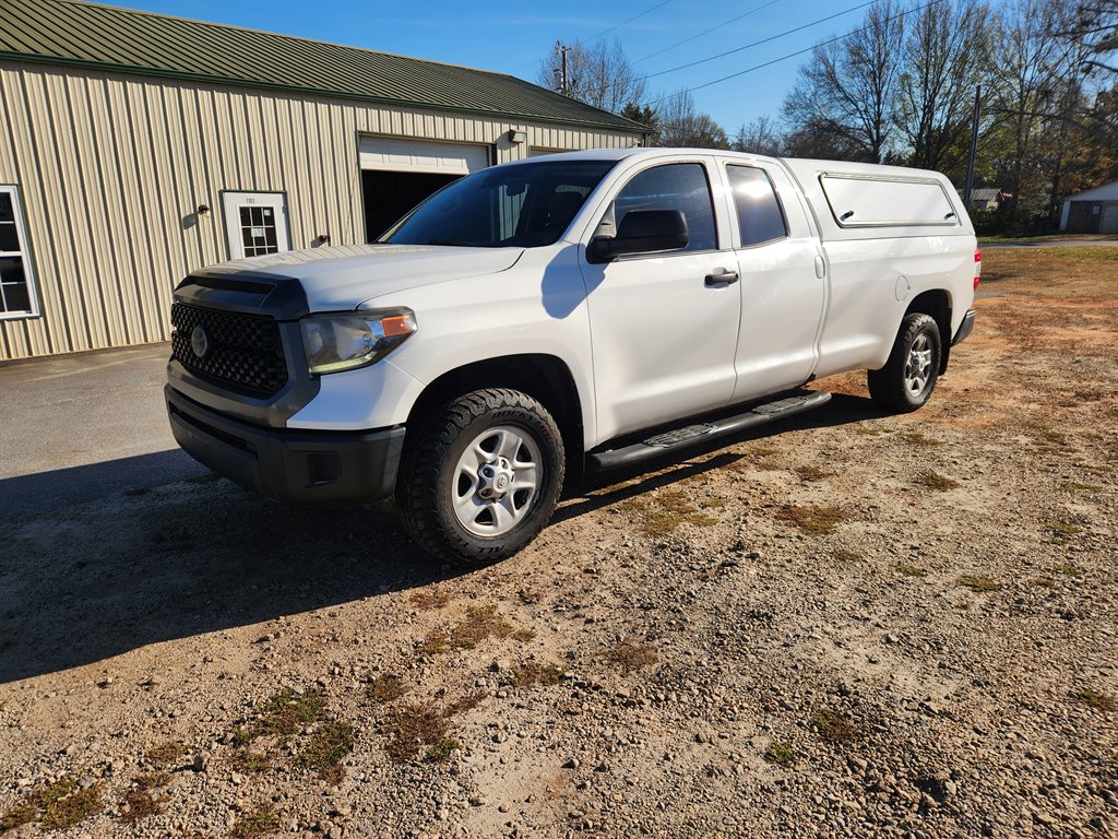2019 Toyota Tundra SR's photo