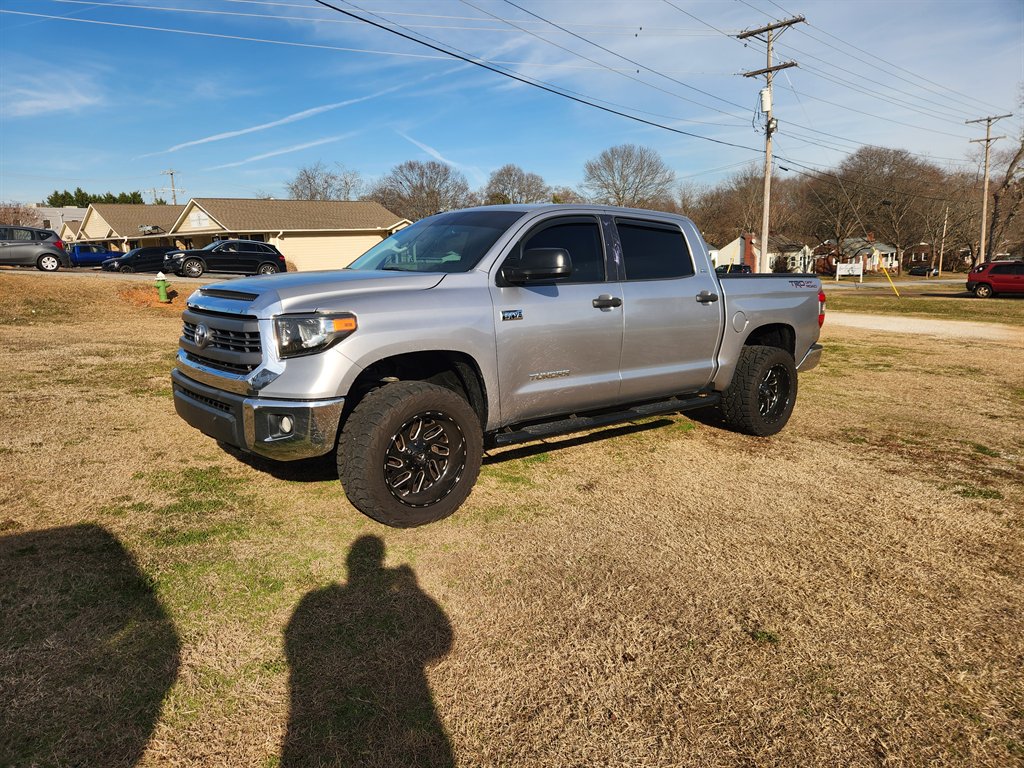 2014 Toyota Tundra SR5