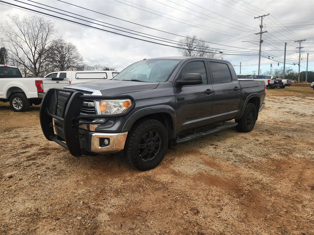 2017 Toyota Tundra SR5