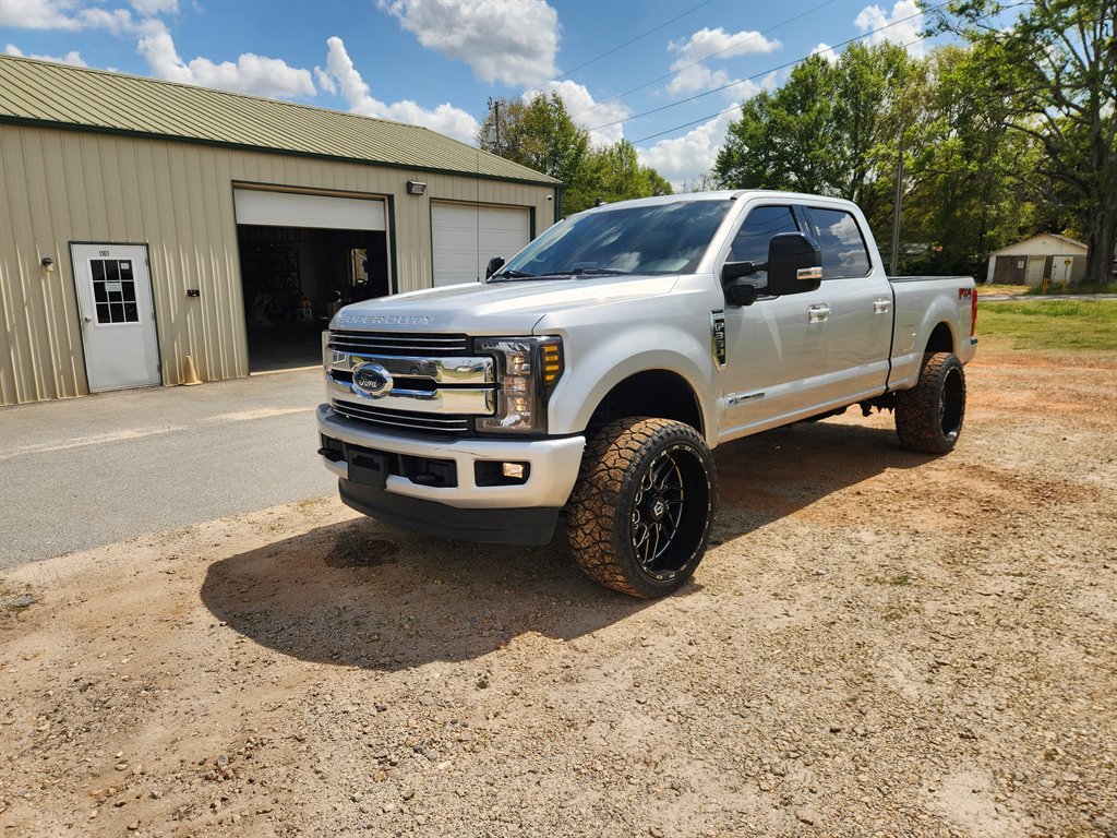 2019 Ford F-350 Lariat 4x4 Crew Cab 6-1/2' Box SRW's photo