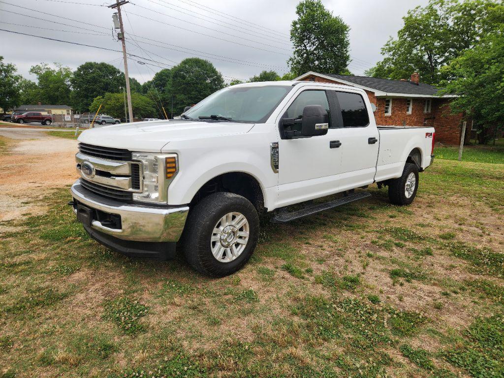 2019 Ford F-250 XL 4x4 Crew Cab 8' Box's photo
