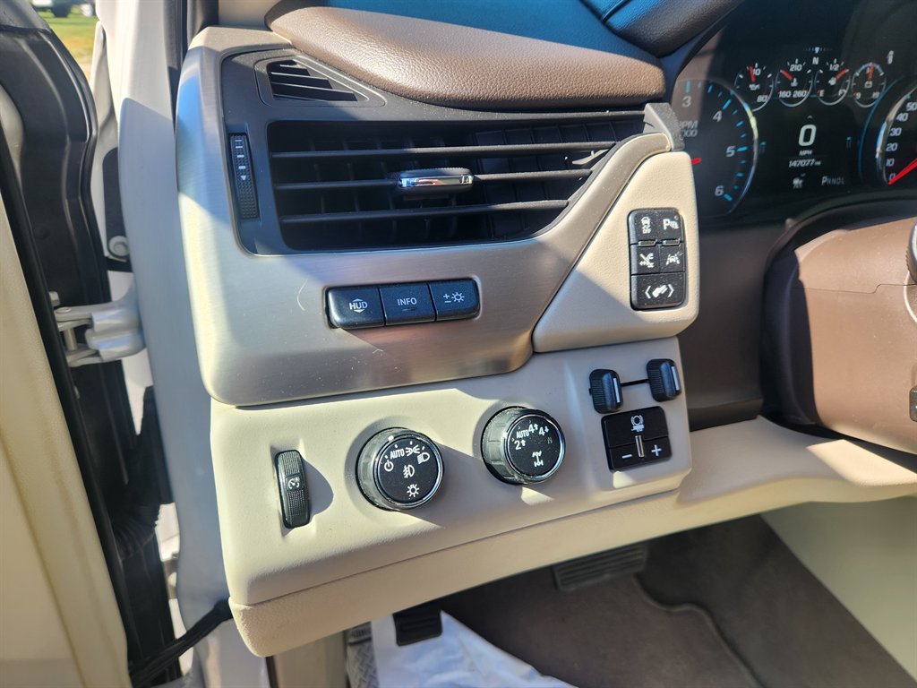 2019 GMC Yukon Denali - Photo 12