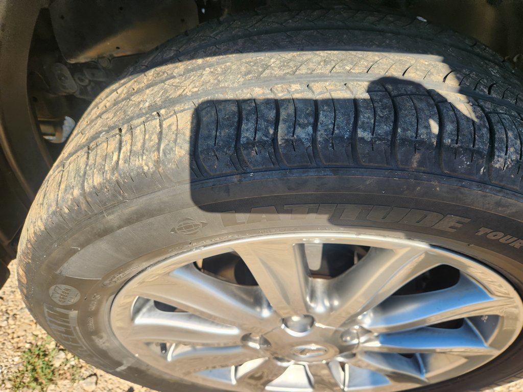 2011 Lexus LX 570 - Photo 9