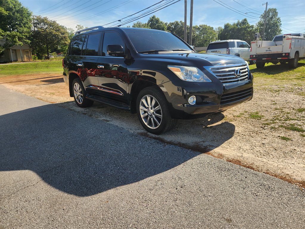 2011 Lexus LX 570 - Photo 7