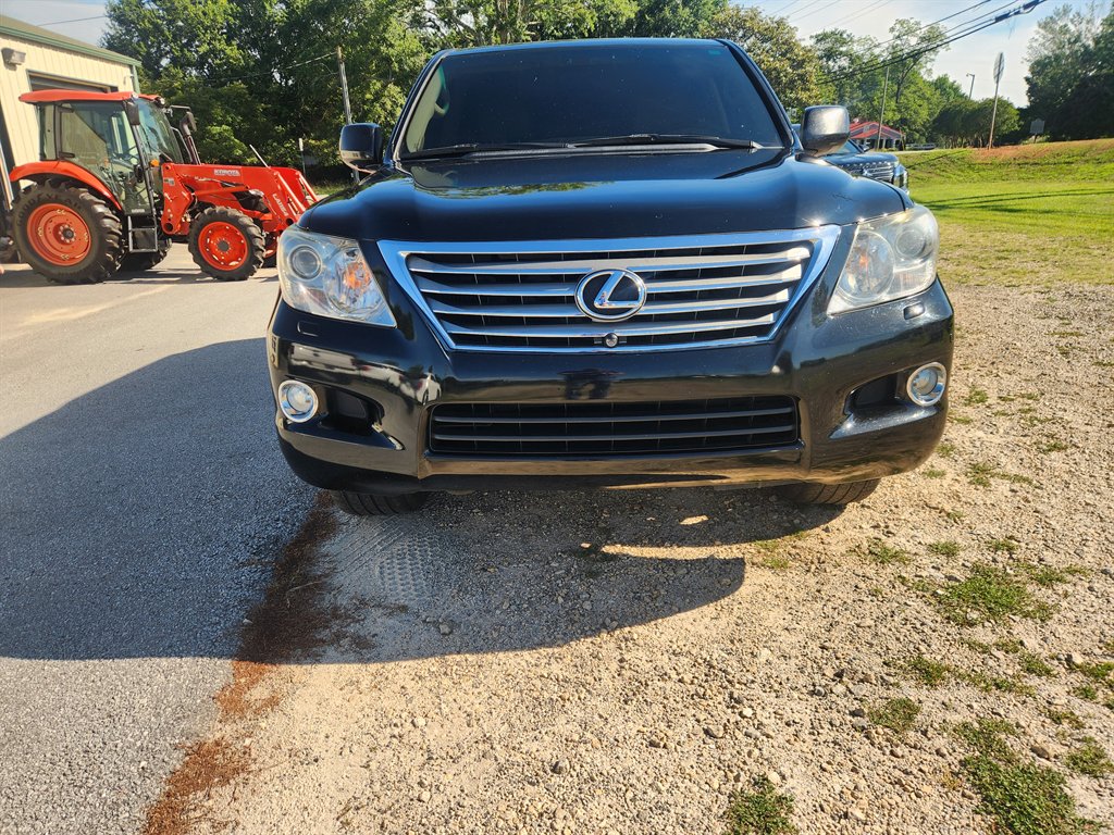 2011 Lexus LX 570 - Photo 8