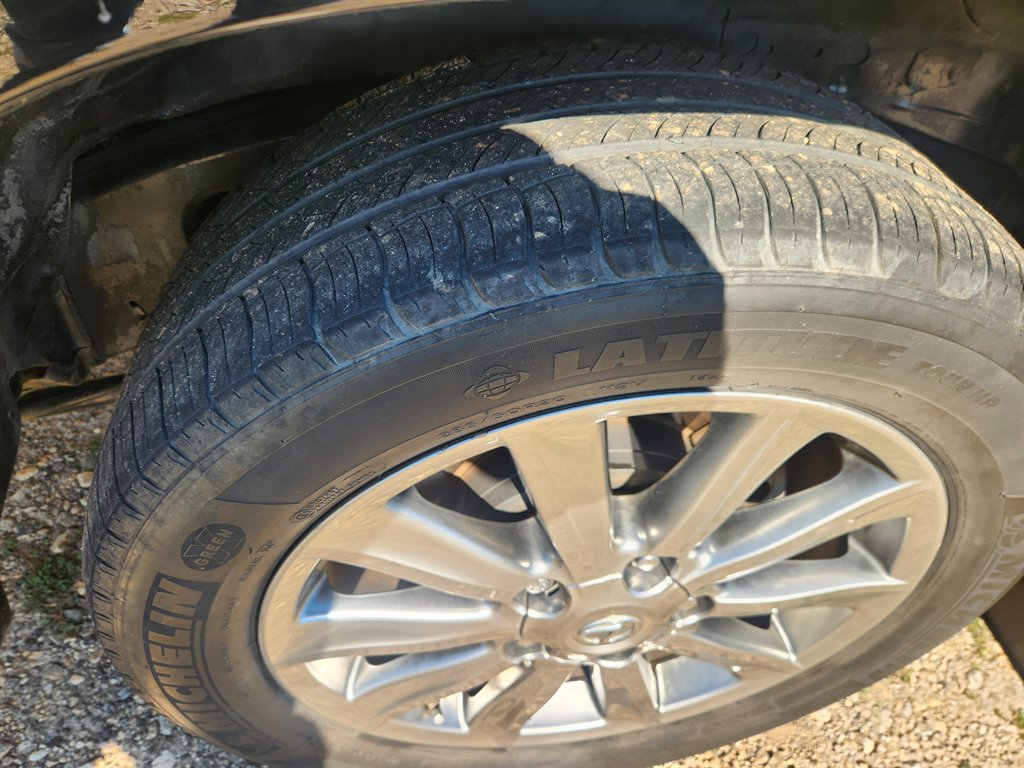 2011 Lexus LX 570 - Photo 10