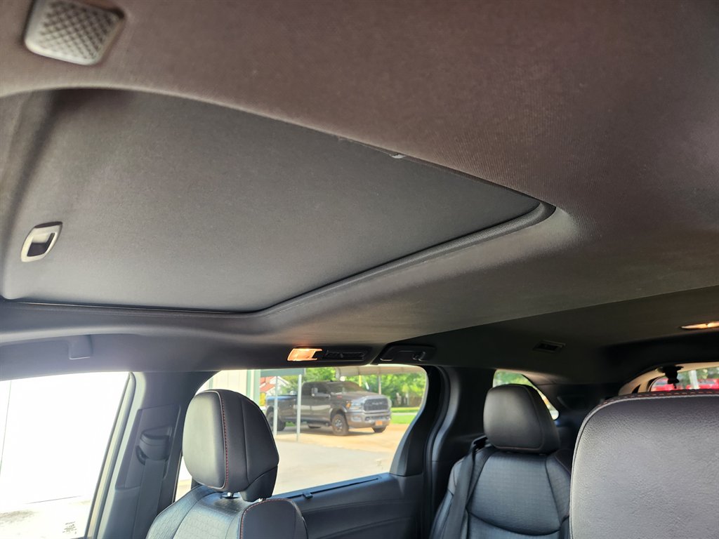 2022 Toyota Sienna XSE - Photo 13